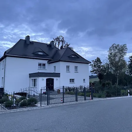 Ferienwohnung-hainberg * Ebersbach-Neugersdorf